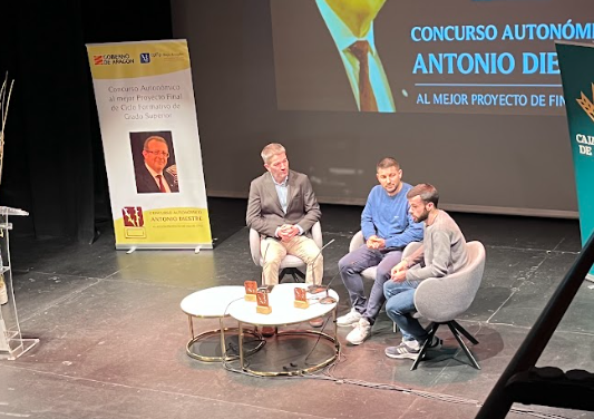 Entrevista de unos ex ganadores en la X Edición del Concurso de Antonio Diestre. CPIFP Bajo Aragón. 